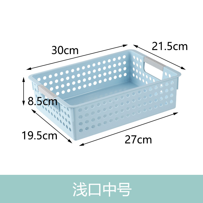 Medium-sized, light-colored blue dress [30*21.5*8.5cm]
