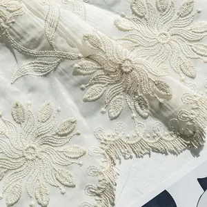 Tecido de renda bordado floral de alta qualidade para vestuário
