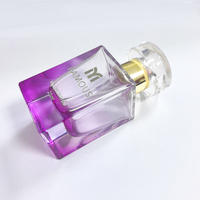 Flacon de parfum carré de 25 ml, couleur personnalisée, verre transparent, écologique, recyclable, impression à l'écran, emballage en carton, vaporisateur à pompe