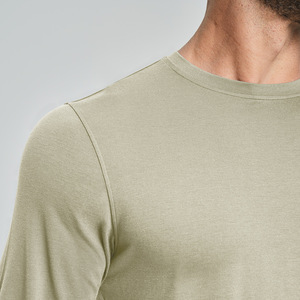 <span class=keywords><strong>T</strong></span>-shirts à manches longues pour hommes personnalisés OEM, séchage rapide, évacuation de l'humidité, col rond, coupe ajustée pour la salle de sport, la course à pied, le tennis, les sports de plein air - Product Image 4
