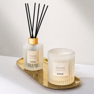 AIKUN – Ensemble cadeau de diffuseur à bâtonnets et bougie artisanale en cire de soja écologique de luxe, sans flamme, pour chambre à coucher - Product Image 1