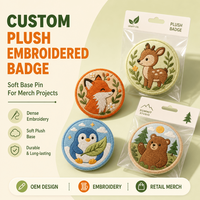Badge brodé en peluche en gros, patch en tissu doux motif mascotte de dessin animé, applique personnalisée avec logo pour vêtements, sacs et accessoires
