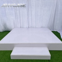 Scène portable en contreplaqué 18 mm à assemblage rapide pour mariages et événements, avec podiums en acrylique blanc, amovibles, pour la location