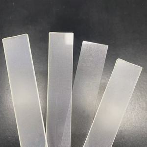Placa Guía de Luz Triangular Geométrica de Policarbonato Cortada con Láser, Anti Luz Azul, para Lámpara de Advertencia de Tráfico LED - Product Image 2