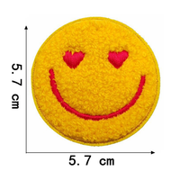 Patch en chenille personnalisé avec visage souriant, cœur rose, à coudre ou à repasser sur les vêtements, les sacs et les accessoires
