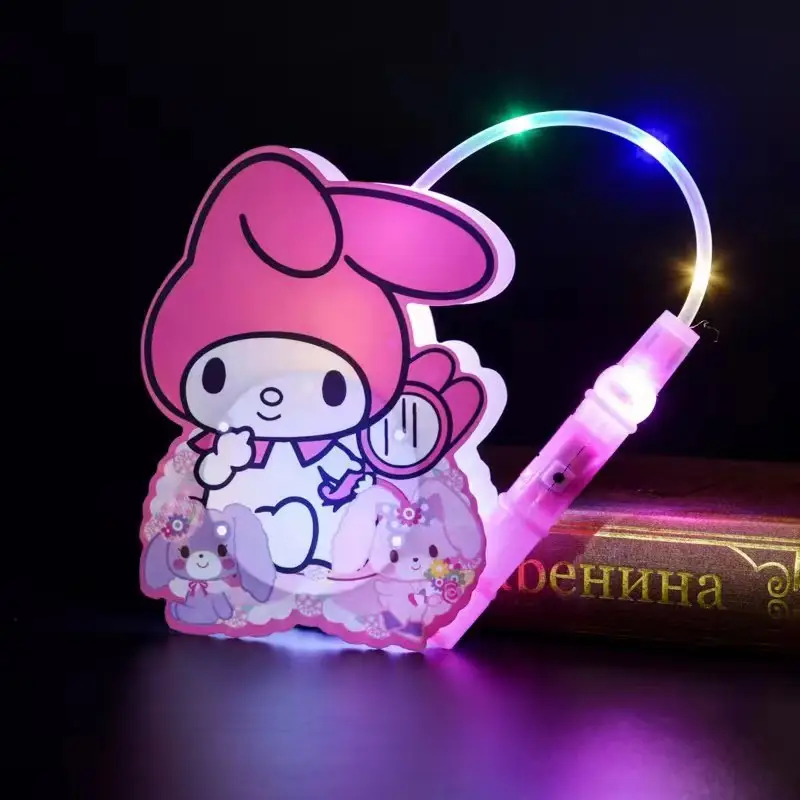 En Stock brillante melodía Kuromi Arco Iris pequeña linterna juguete dibujos animados portátil luz amigo fiesta juguete noche luz al por mayor