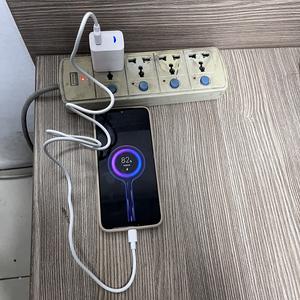 Chargeur mural USB rapide 18W avec indicateur LED, boîtier double texture (brillant + mat), prise fixe US/EU/UK pour iPhone <span class=keywords><strong>Samsung</strong></span> personnalisé - Product Image 5