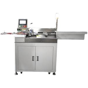 Machine de traitement de câbles multifonctionnelle entièrement automatique à double tête pour le dénudage, la coupe, le torsion et l'étamage par immersion - Product Image 1