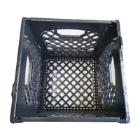 Caisse à lait pliable en plastique de 16 carats avec couvercle en plastique-robuste, empilable, durable et facile à saisir.