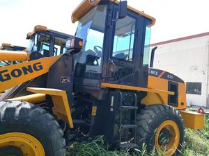 Chargeur sur pneus Liugong d'occasion d'origine en Chine CLG835H à vendre comme chargeur de machines de construction d'occasion - Product Image 6