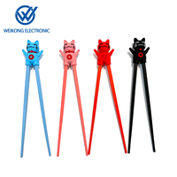 Palillos de plástico de animales de dibujos animados para niños, lindo diseño de oso Panda para aprendizaje elemental, palitos de comida para entrenamiento de electrodomésticos