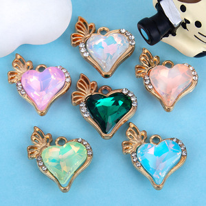 Pendentif Cœur Papillon en Zirconium Créatif et Unique, Matériaux d'Accessoires DIY, Alliage Électroplaqué, Meilleures Ventes Transfrontalières - Product Image 4
