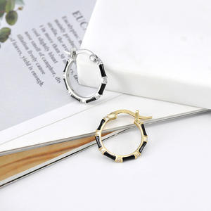 Pendientes <span class=keywords><strong>de</strong></span> aro <span class=keywords><strong>de</strong></span> bambú enjoyados <span class=keywords><strong>de</strong></span> cobre chapado en oro Heritage para <span class=keywords><strong>mujer</strong></span>, pendientes Art Nouveau para Drama <span class=keywords><strong>de</strong></span> época - Product Image 3