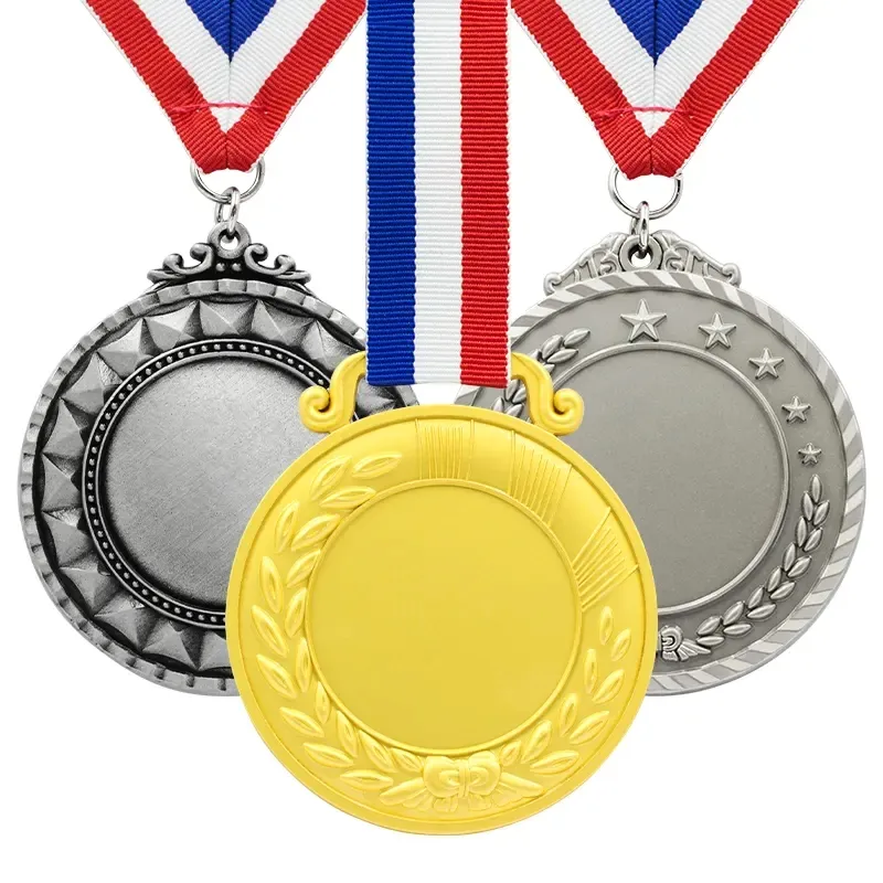 Groothandel Afdrukken Zinklegering Karate Brons Hardlopen Voetbal 3d Zilver Blanco Trofeeën Sport Metaal Goud Custom Medaille