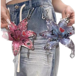 Nouveauté 2026 : Porte-clés tendance Y2K style Hot Girl avec fleurs artificielles de lys et de phalaenopsis pour jeans et sacs à dos - Product Image 5
