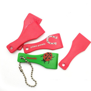 Lucky Lottery Scraper Plastic Ticket Scratcher Herramientas Compact Scratch Off Card Scraper con llavero <span class=keywords><strong>para</strong></span> un fácil raspado <span class=keywords><strong>de</strong></span> <span class=keywords><strong>boletos</strong></span> - Product Image 6