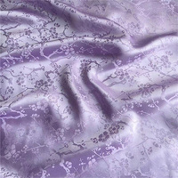 Chinois en gros populaire mûrier pure soie Jacquard tissu fleur de prunier couleur unie pour dame maison Textile Robe