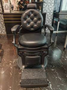 Fauteuil de Barbier Européen Moderne Hydraulique Inclinable pour Hommes – Idéal pour Salon de Coiffure - Product Image 3