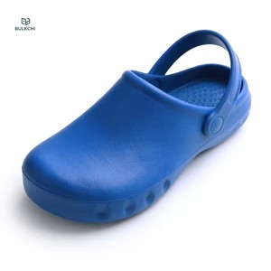 Scarpe da Infermiere Antiscivolo Morbide Estive in EVA e Zoccoli Unisex <span class=keywords><strong>di</strong></span> <span class=keywords><strong>Sicurezza</strong></span> per Infermieri <span class=keywords><strong>sul</strong></span> <span class=keywords><strong>Posto</strong></span> <span class=keywords><strong>di</strong></span> <span class=keywords><strong>Lavoro</strong></span> - Product Image 3