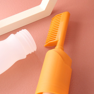 Flacon de traitement capillaire avec brosse peigne, 110 ml, en plastique, avec échelle de mesure, pour teinture, permanente et coiffage - Product Image 4