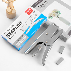 Engrapadora Plateada Multiusos Grande y Simple, Diseño Metálico Manual para Oficina o Estudiantes - Product Image 2