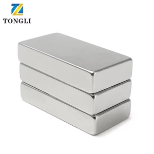 Aimant permanent N52 rectangulaire nickelé en néodyme pour usage industriel, soudage, découpe, flux 50kGmm - Product Image 3