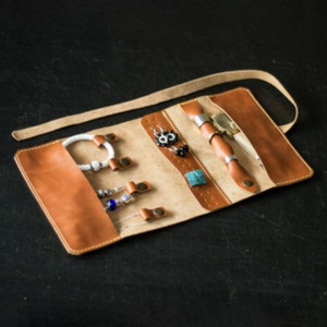 Sac organisateur de bijoux en cuir PU, sac organisateur de boucles d'oreilles et de colliers pliable vintage, sac organisateur de bijoux portable de voyage - Product Image 1