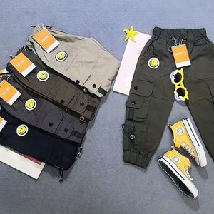<span class=keywords><strong>Pantaloni</strong></span> <span class=keywords><strong>Cargo</strong></span> Khaki per Bambini Modello YQ269 Taglia 20-30, Asciugatura Rapida, Vari Stili con Tasche, Prezzo all'Ingrosso 3,98 Dollari - Product Image 5