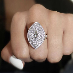 Anello Vintage a Forma di Marquise con Cristalli per Donne, Elegante Accessorio Moda per Uso Quotidiano e Feste - Product Image 1