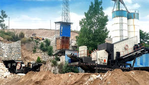 Preço de Fábrica Triturador de Impacto Móvel para Resíduos de Construção com Tela Vibratória Máquina de Trituração de Tijolos Vermelhos - Product Image 3