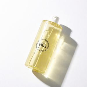 Vita Toner 500ml Hydratant à la Vitamine C et AHA pour tous types de peaux - Product Image 1