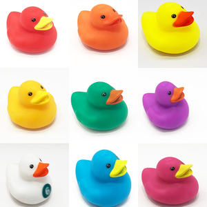 Ucuz yüzme şamandıra su ördek kauçuk Duckies gıcırtılı banyo çocuklar için oyuncak ördekler - Product Image 2