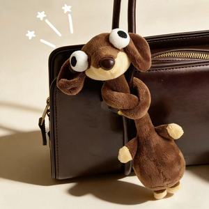 Llavero Colgante de Peluche Creativo de Chihuahua y Dachshund de Cuello Largo con Relleno de Algodón PP y Material Plástico - Product Image 4