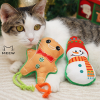 Jouets en peluche à la catnip de la série de Noël, jouet pour chat en plumes Père Noël Bonhomme de neige Bonhomme en pain d'épices, jouet de vacances pour animaux de compagnie pour chats à jouer seuls