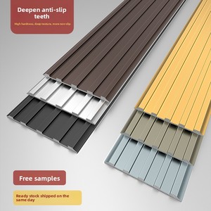 Bandes antidérapantes au design moderne Bandes en alliage d'aluminium <span class=keywords><strong>de</strong></span> qualité supérieure en métal incliné pour escaliers Panneaux <span class=keywords><strong>sandwich</strong></span> - Product Image 5