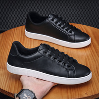 Baskets pour hommes, grande taille 45, nouvelle mode, noires, style décontracté, pour la marche et la course, tendance, respirantes, en PU