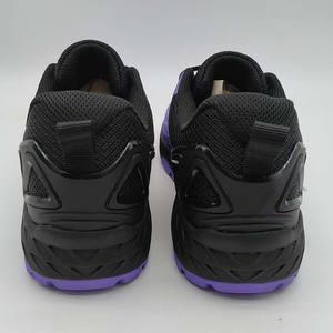 أحذية كريكيت احترافية متينة للرياضات الداخلية، أحذية رياضية عصرية شائعة بالجملة، مريحة ومقاومة للتآكل - Product Image 5