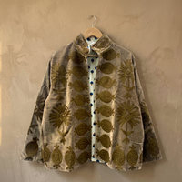 Blouson Bomber Unisexe Premium en Velours de Coton Beige, Broderie Florale Traditionnelle Faite Main, Respirant, Élégant, Manches Longues, Style Bohème
