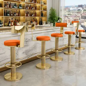 เก้าอี้บาร์หมุนได้สีส้มทองทันสมัยสำหรับบาร์อาหารเช้า