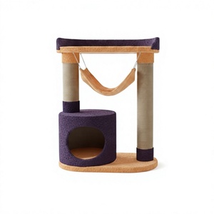 Arbre à chat Amistar Juno en fausse fourrure de haute qualité avec un design sécurisé pour les chats et les chatons de toutes tailles et de tous âges - Écologique et durable - Product Image 1