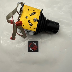 Control Remoto HBC <span class=keywords><strong>727</strong></span>/HBC 735 con Palanca de Operación Giratoria 481760, Garantía de 3 Años - Product Image 2