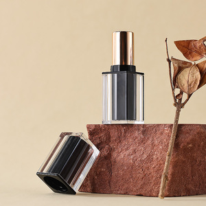 Tubes de Rouge à Lèvres à <span class=keywords><strong>Double</strong></span> <span class=keywords><strong>Paroi</strong></span> Carré Transparent Boîtier de Rouge à Lèvres en Plastique <span class=keywords><strong>Noir</strong></span> - Product Image 2