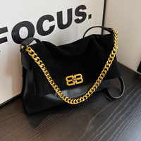 Nouveau sac à bandoulière pour femme en PU, style coréen, grande capacité, design rétro, automne/hiver, avec chaîne, pour un look urbain et épuré
