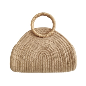 Nouvel arrivage de sacs fourre-tout tressés en <span class=keywords><strong>corde</strong></span> de coton <span class=keywords><strong>sac</strong></span> à bandoulière en forme de coquille de grande capacité sacs à <span class=keywords><strong>main</strong></span> de vacances faits à la <span class=keywords><strong>main</strong></span> avec poignée ronde - Product Image 2
