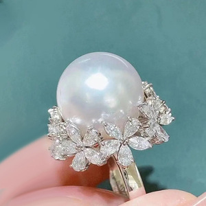 Elegante anello da donna con fiore di perle finte, pietra micro intarsiata brillante, nuovo gioiello alla moda per le mani - Product Image 5