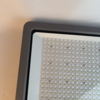 Projecteur LED industriel étanche IP66 en aluminium avec puces SMD 5000K lumière du jour, contrôle par application pour stades et terrains de sport