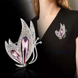 Broche en alliage plaqué <span class=keywords><strong>de</strong></span> haute qualité avec perles et strass, style polyvalent pour femme, idéale pour foulard en soie - Direct Usine Transfrontalière - Product Image 3