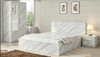 Lit plateforme à bande horizontale décorative, tête de lit à panneaux contrastants, cadre de lit à support incliné pour chambre moderne – Meilleures ventes