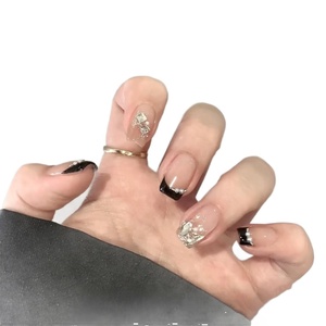 Desgaste de uñas hecho a mano puro, diamantes pequeños franceses negros dulces y frescos, blanqueamiento de alta gama, parches desmontables para estudiantes - Product Image 5