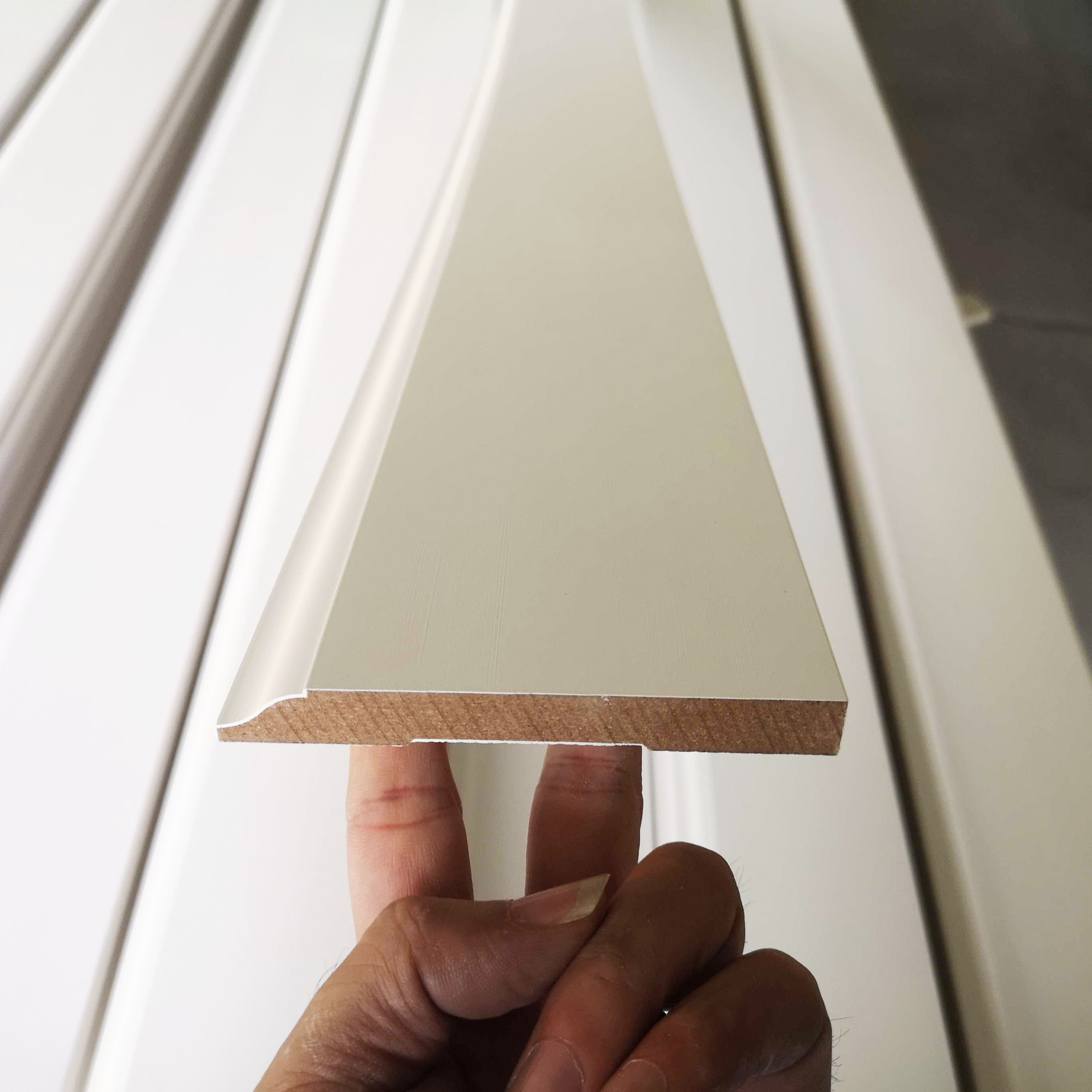 Китайская фабрика, плинтус, плиты ДВП